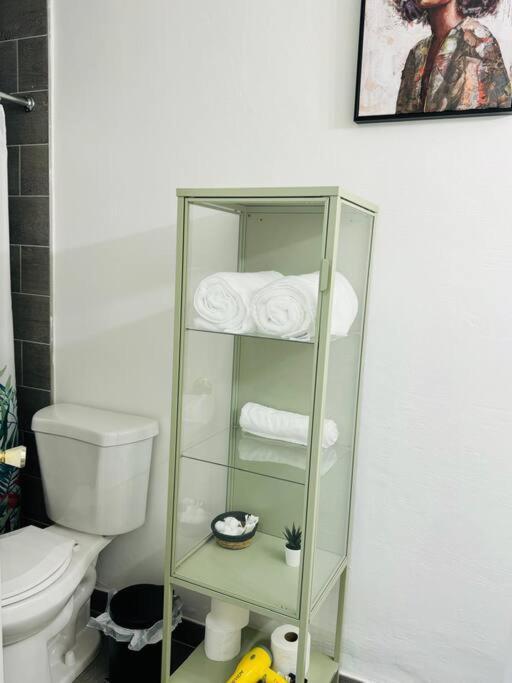 Apartment With Terrace Near Hard Rock-patio Hollywood